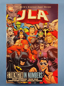 JLA Volume 4 - Strength in Numbers  TPB